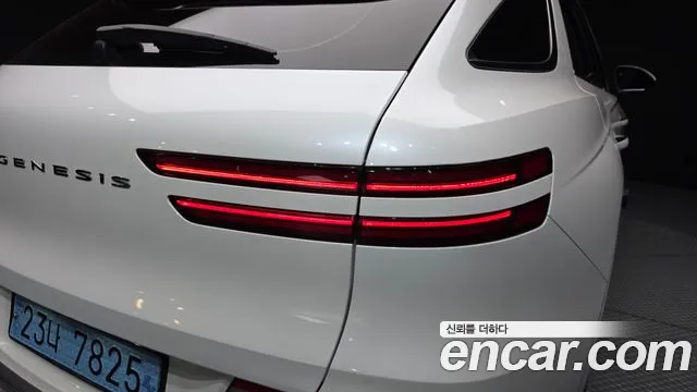 Genesis GV70 Electrified — Фото автомобиля 8
