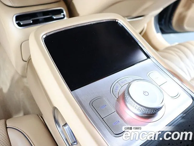 Genesis G90 Бензин 3.5 турбо AWD — Фото автомобиля 16