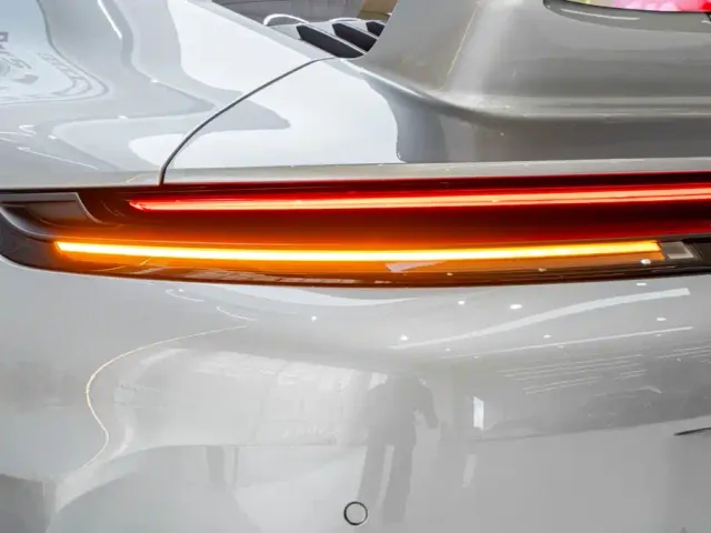 Porsche 911 — Фото автомобиля 9