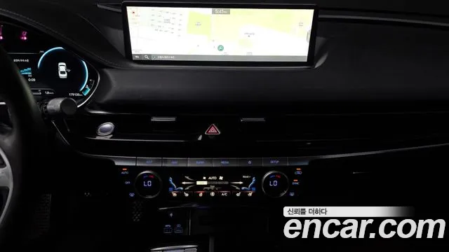 Genesis G80 Бензин 2.5 турбо AWD — Фото автомобиля 3