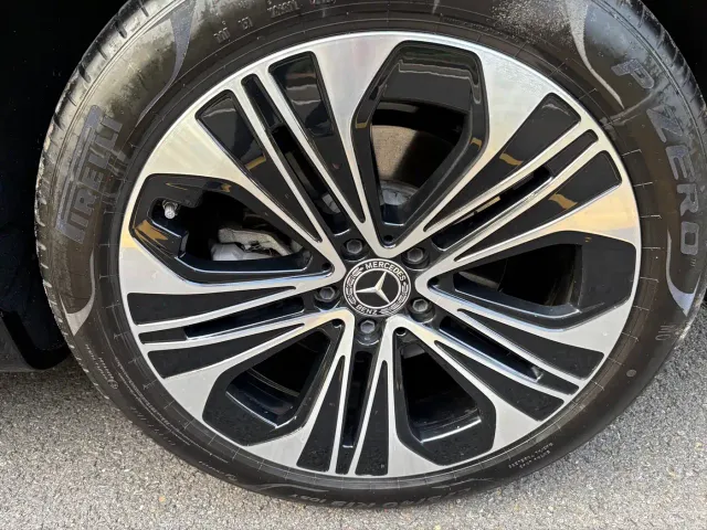 Mercedes-Benz E-Class — Фото автомобиля 19