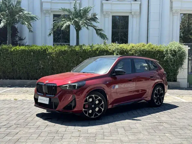 Фотография автомобиля — BMW X1