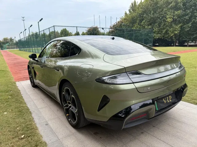 Xiaomi SU7 — Фото автомобиля 12