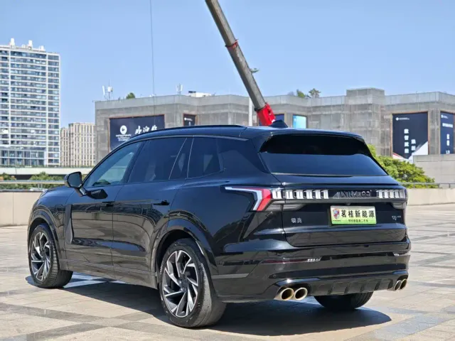 Lynk & Co 09 EM-P — Фото автомобиля 3