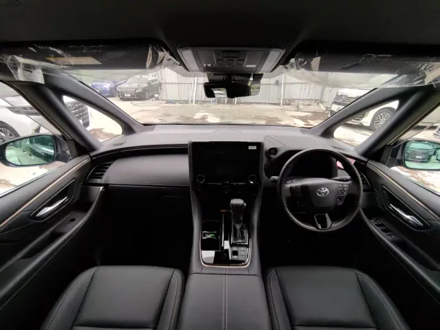 Toyota Alphard — Фото автомобиля 6