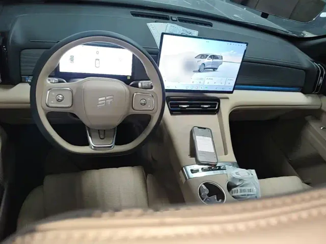 Jetour X70L — Фото автомобиля 9