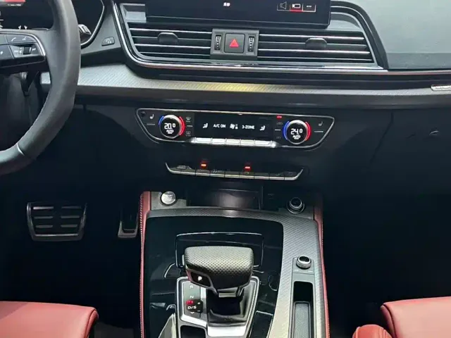 Audi Q5L — Фото автомобиля 13