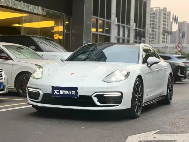 Porsche Panamera — Фото автомобиля 5