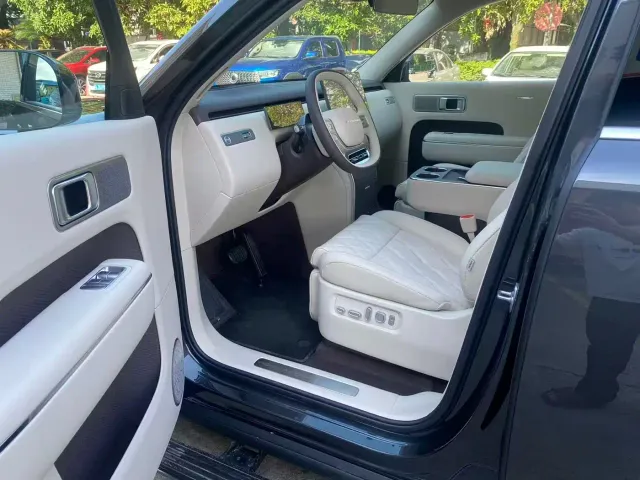 Xiaomi Pengcheng N70 — Фото автомобиля 3
