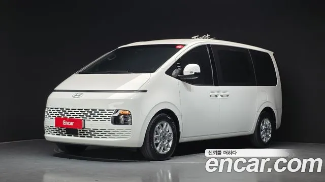 Фотография автомобиля — Hyundai Staria