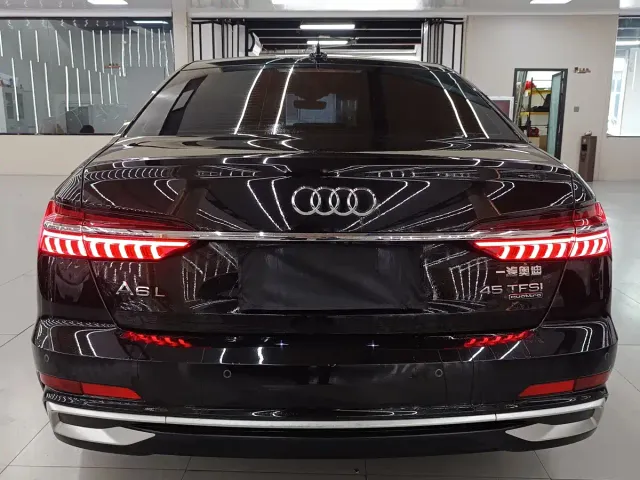 Audi A6L — Фото автомобиля 4