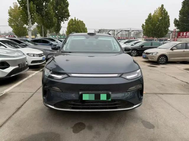 Leapmotor C11 — Фото автомобиля 2