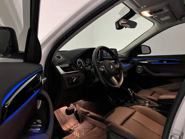 BMW X1 — Фото автомобиля 21