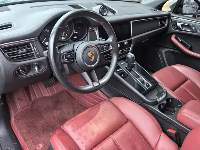 Porsche Macan — Фото автомобиля 4