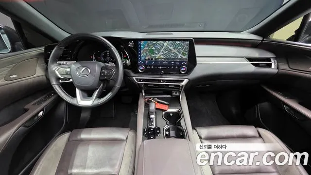 Lexus RX — Фото автомобиля 7