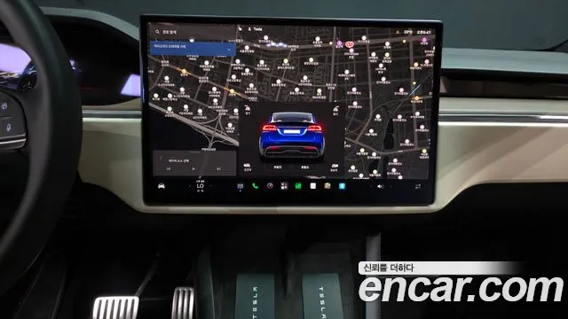 Tesla Model X — Фото автомобиля 20