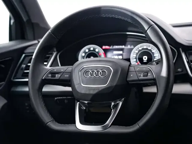 Audi Q5L — Фото автомобиля 15