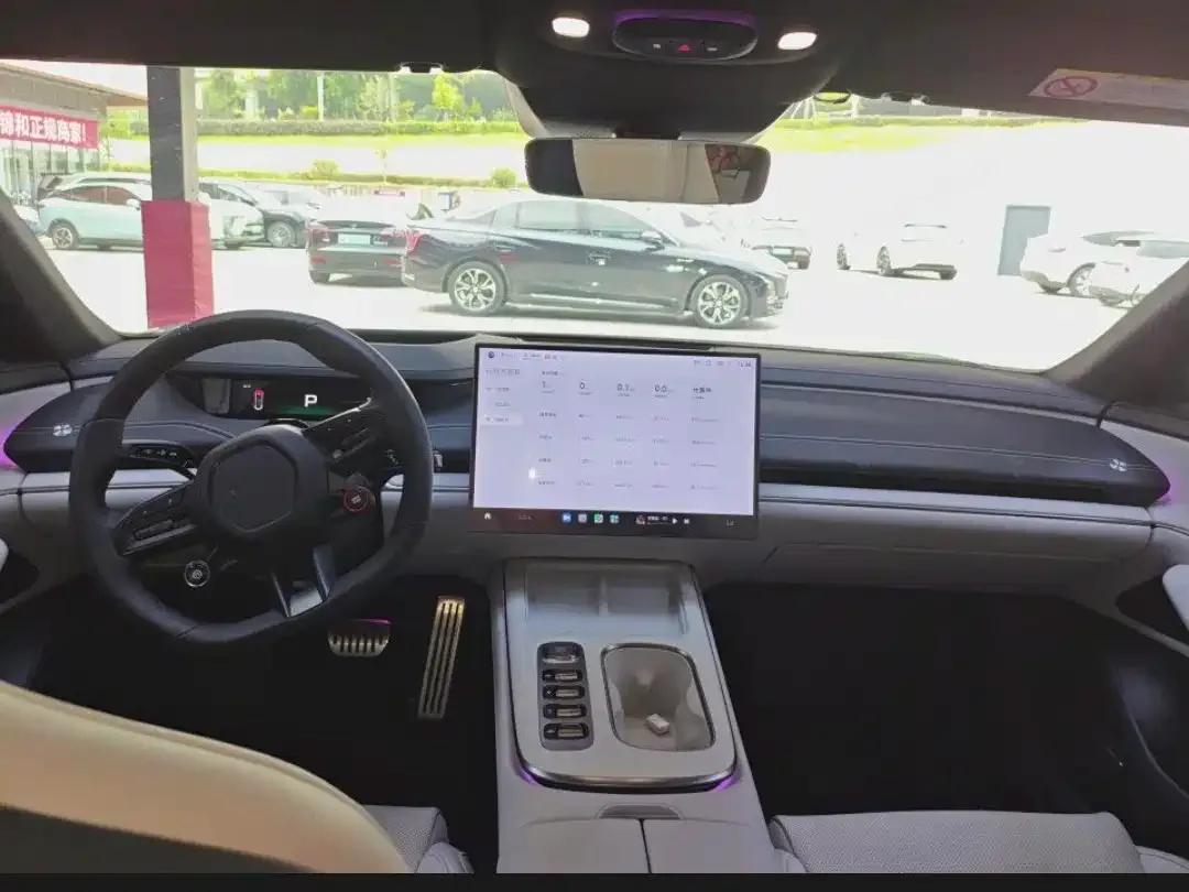 Xiaomi Auto Xiaomi SU7 2024 AWD Extended Range Advanced Smart Driving Max Edition — Фото автомобиля 5