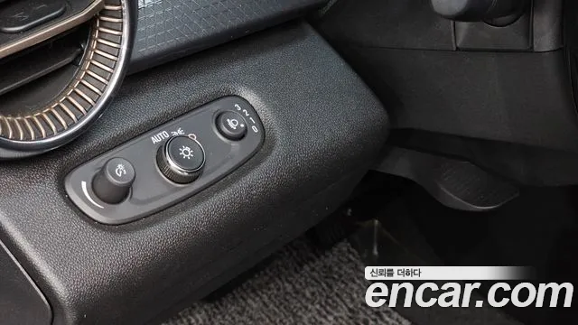 ChevroletGMDaewoo Trax Trax Кроссовер — Фото автомобиля 12