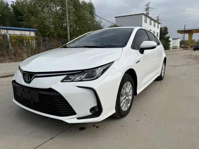 Фотография автомобиля — Toyota Corolla