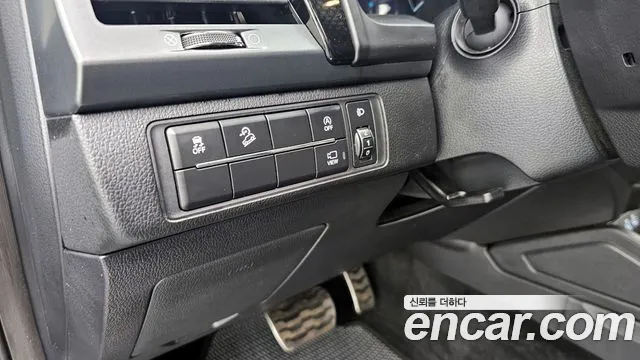 KG_Mobility_Ssangyong Rexton Новый Rexton Sport Khan Дизель 2.2 4WD — Фото автомобиля 16