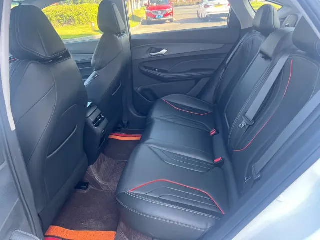 Geely Binrui — Фото автомобиля 6