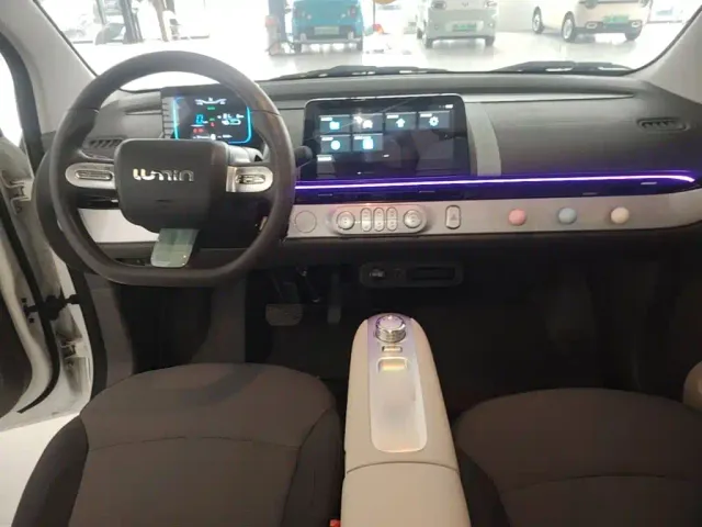 Changan Lumin — Фото автомобиля 9