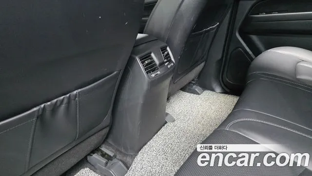 KG_Mobility_Ssangyong Rexton Новый Rexton Sport Khan Дизель 2.2 4WD — Фото автомобиля 16