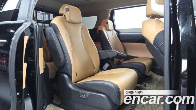 Kia Canival Carnival 4 поколение Дизель 9 мест Prestige — Фото автомобиля 12