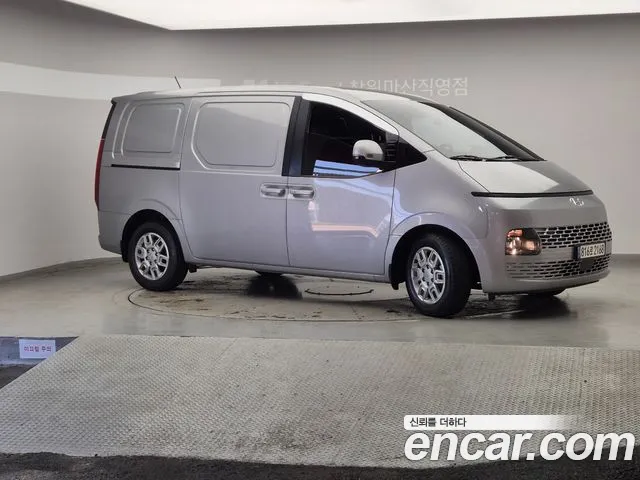 Hyundai Staria Staria Карго 3 места — Фото автомобиля 4