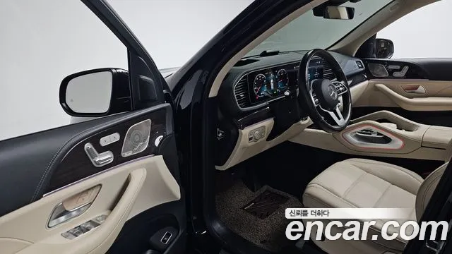 Mercedes-Benz GLE-Class — Фото автомобиля 15