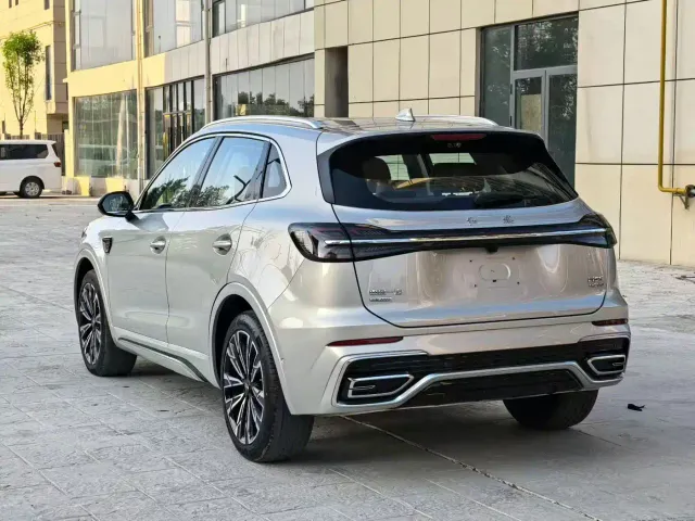 Hongqi HS5 — Фото автомобиля 9