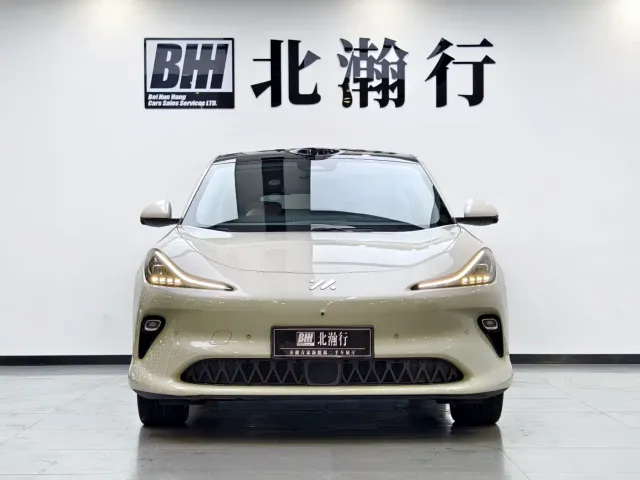 IM Motors LS6 — Фото автомобиля 2