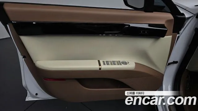Hyundai Grandeur GN7 — Фото автомобиля 13