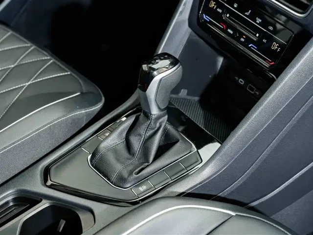 Volkswagen Tiguan L — Фото автомобиля 18