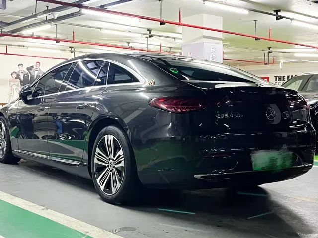 Mercedes-Benz EQS — Фото автомобиля 6