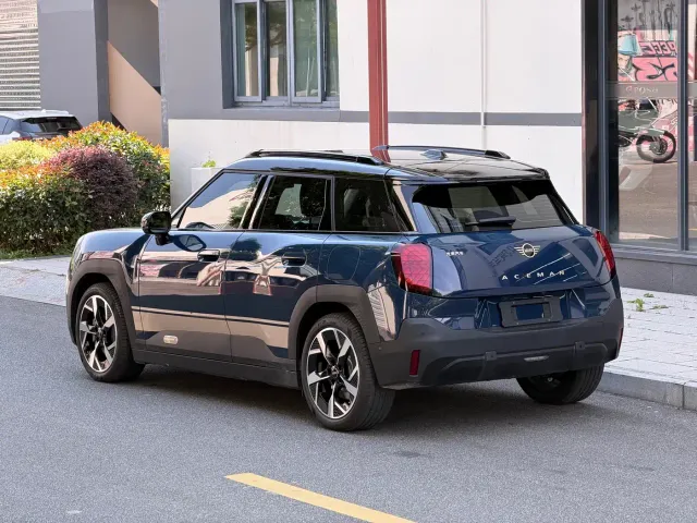 MINI Electric MINI ACEMAN — Фото автомобиля 7