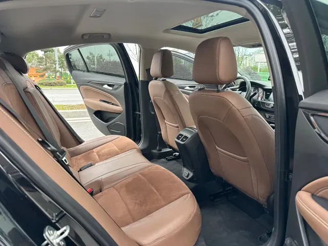 Buick Regal — Фото автомобиля 9