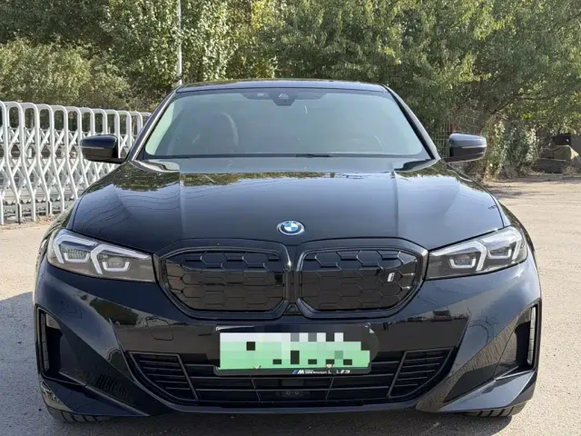 BMW i3 — Фото автомобиля 3