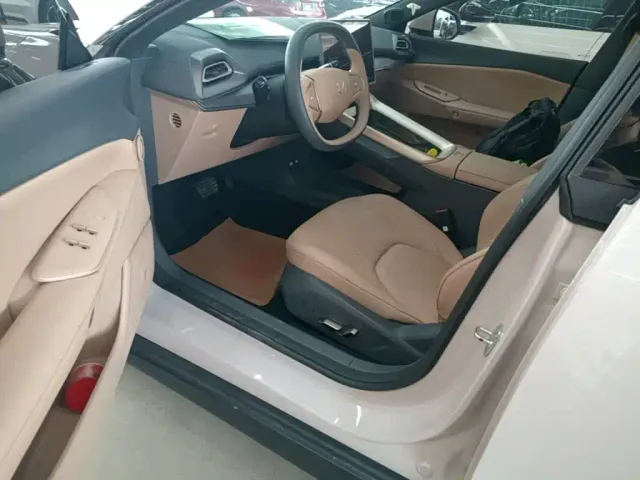 ARCFOX Arcfox Alpha S5 2024 560PRO 185kW — Фото автомобиля 14
