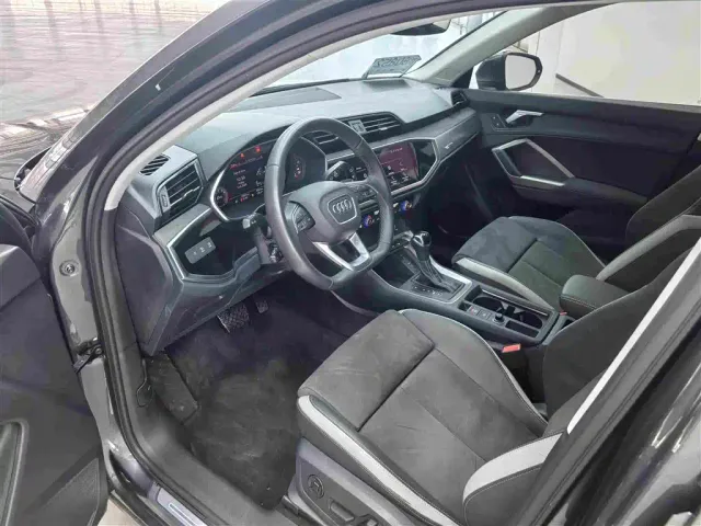 Audi Q3 — Фото автомобиля 10