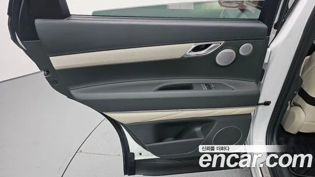 Genesis GV80 — Фото автомобиля 25