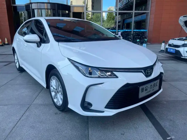 Toyota Corolla — Фото автомобиля 3