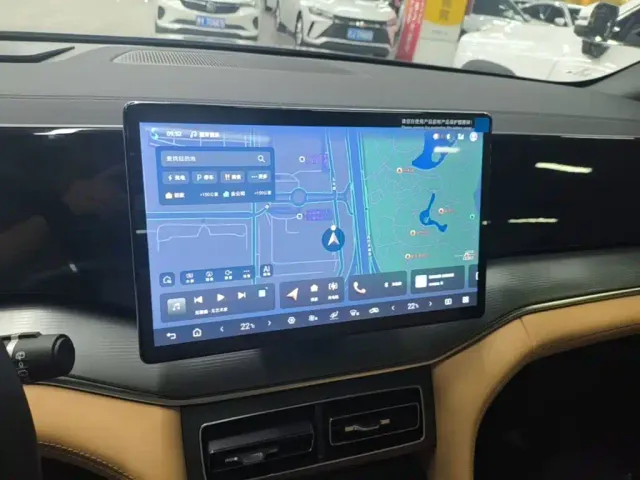 BYD Song L DM-i 2024 112km Leading Edition — Фото автомобиля 12