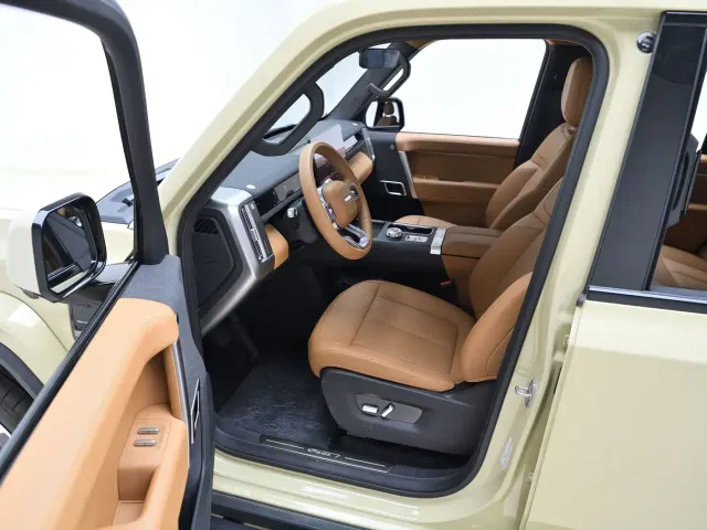 iCAR V27 — Фото автомобиля 11