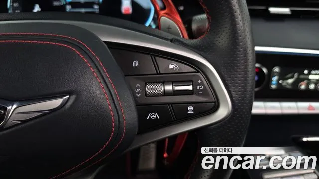 Genesis GV70 — Фото автомобиля 18