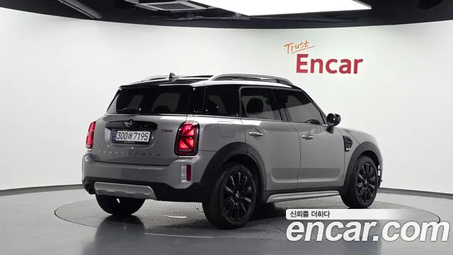 MINI Countryman — Фото автомобиля 2