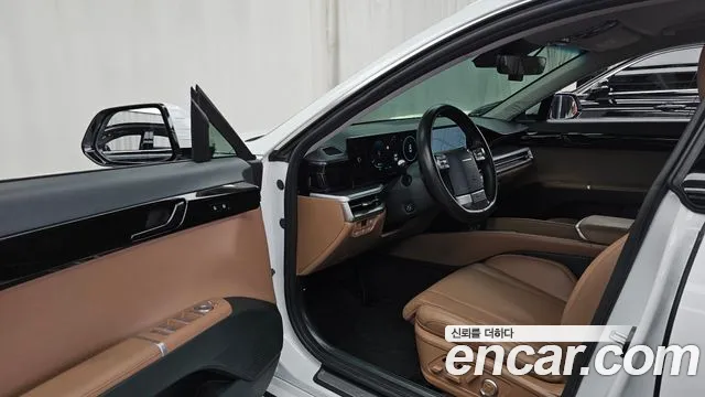 Hyundai Grandeur GN7 — Фото автомобиля 15