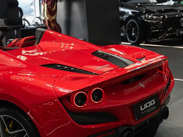 Ferrari Ferrari F8 2020 Spider 3.9T V8 — Фото автомобиля 4