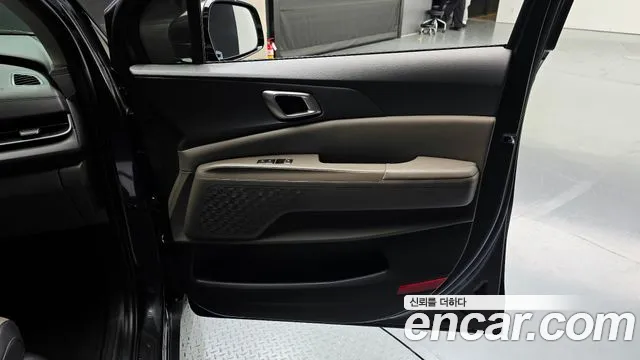 Kia Carnival 4th Gen — Фото автомобиля 14